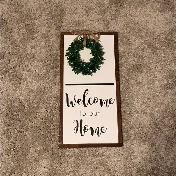 Sign - Picture 1 of 1